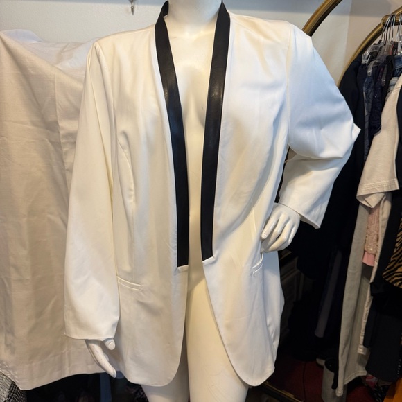 Torrid Ivory Jacket with Black Faux Leather Trim Accents (4) - Picture 8 of 14